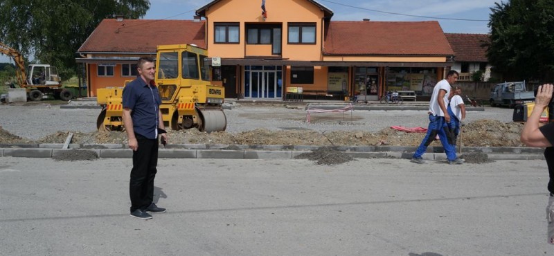 UREĐENJE SREDIŠNJEG TRGA U VRBJU